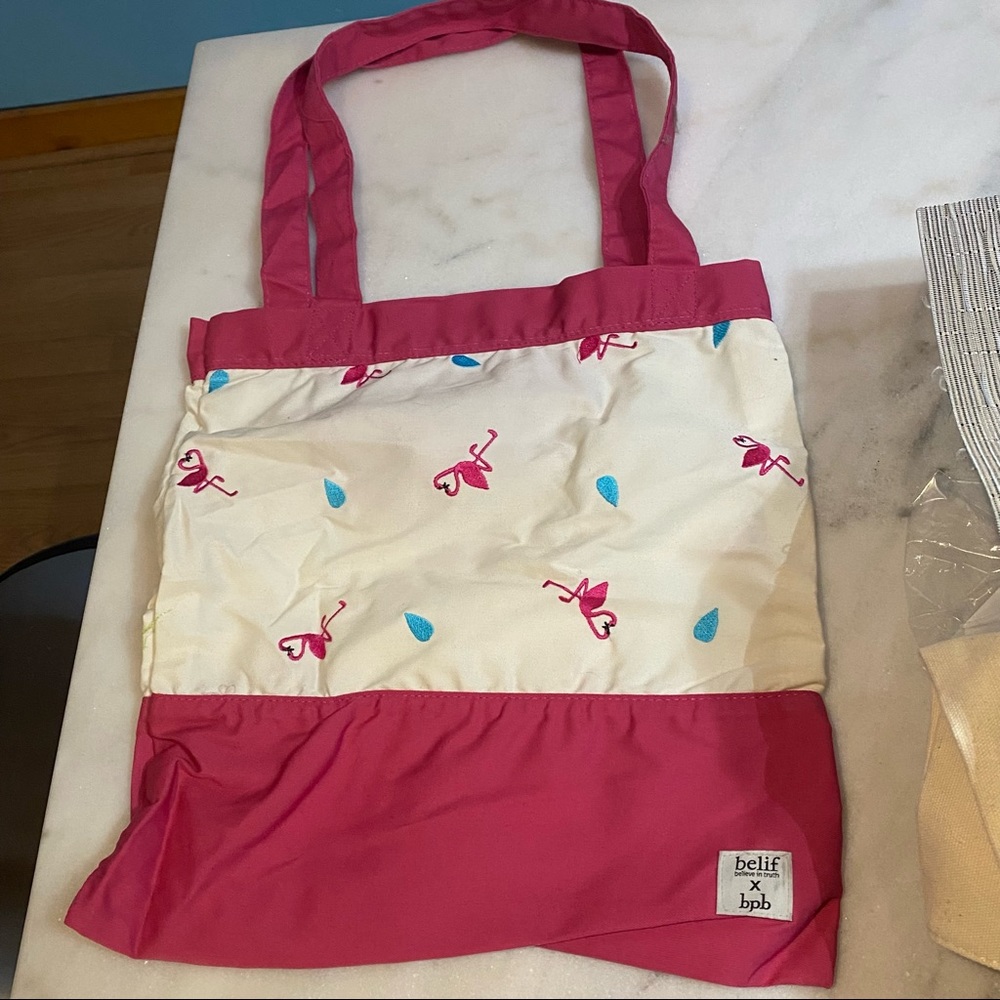 Super cute flamingo tote